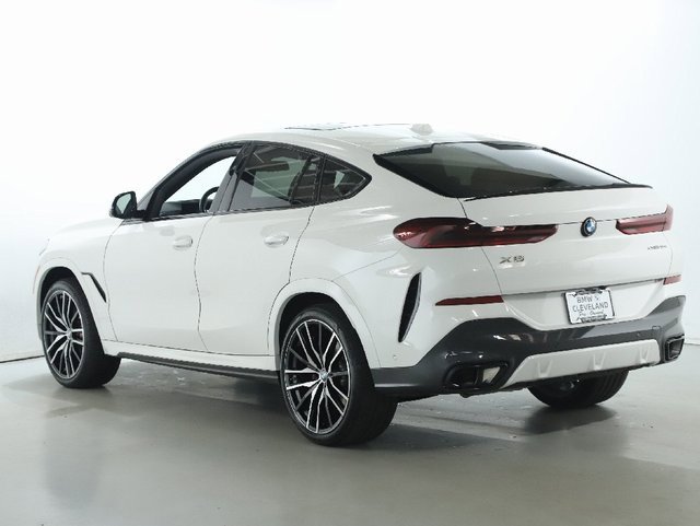 Used 2026 BMW X6 xDrive40i w/ Premium Package image 41