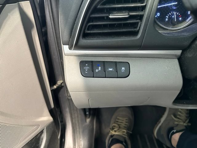 Used 2020 Hyundai Elantra SEL FWD image 8