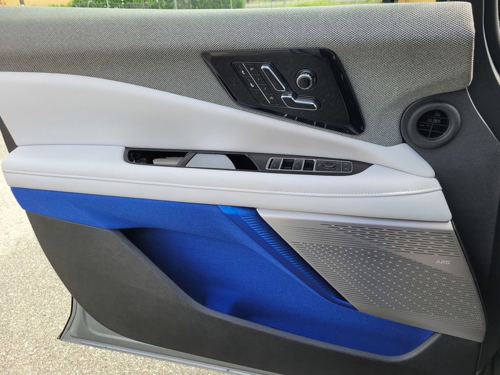 New 2026 Cadillac Optiq Luxury 1 RWD image 21