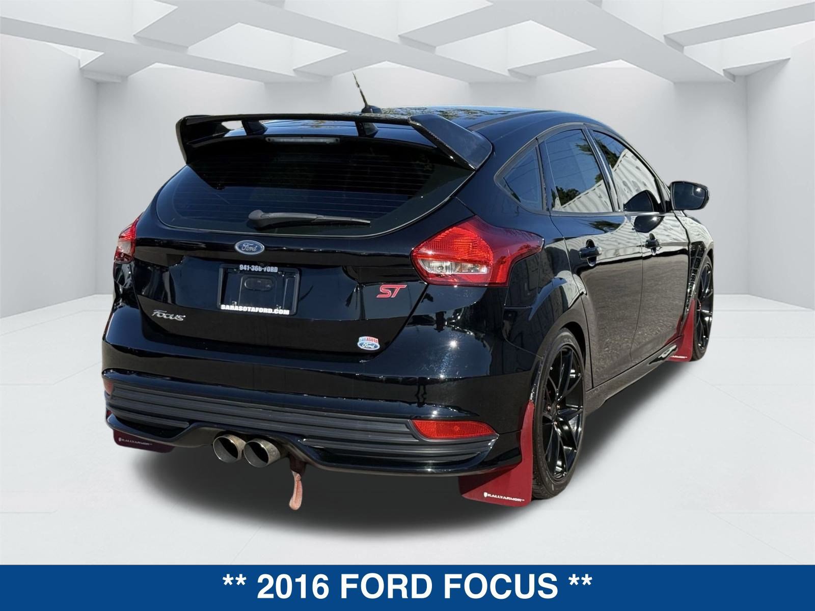 Used 2016 Ford Focus ST w/ Equipment Group 402A image 4