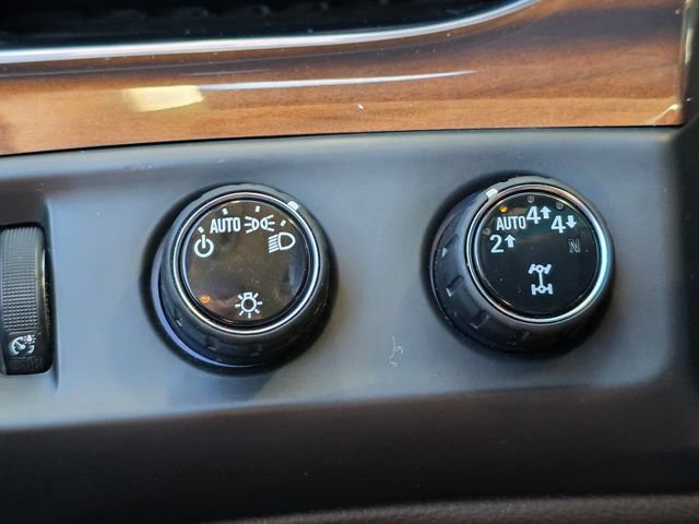 Used 2019 Cadillac Escalade Premium Luxury AWD/4WD image 43