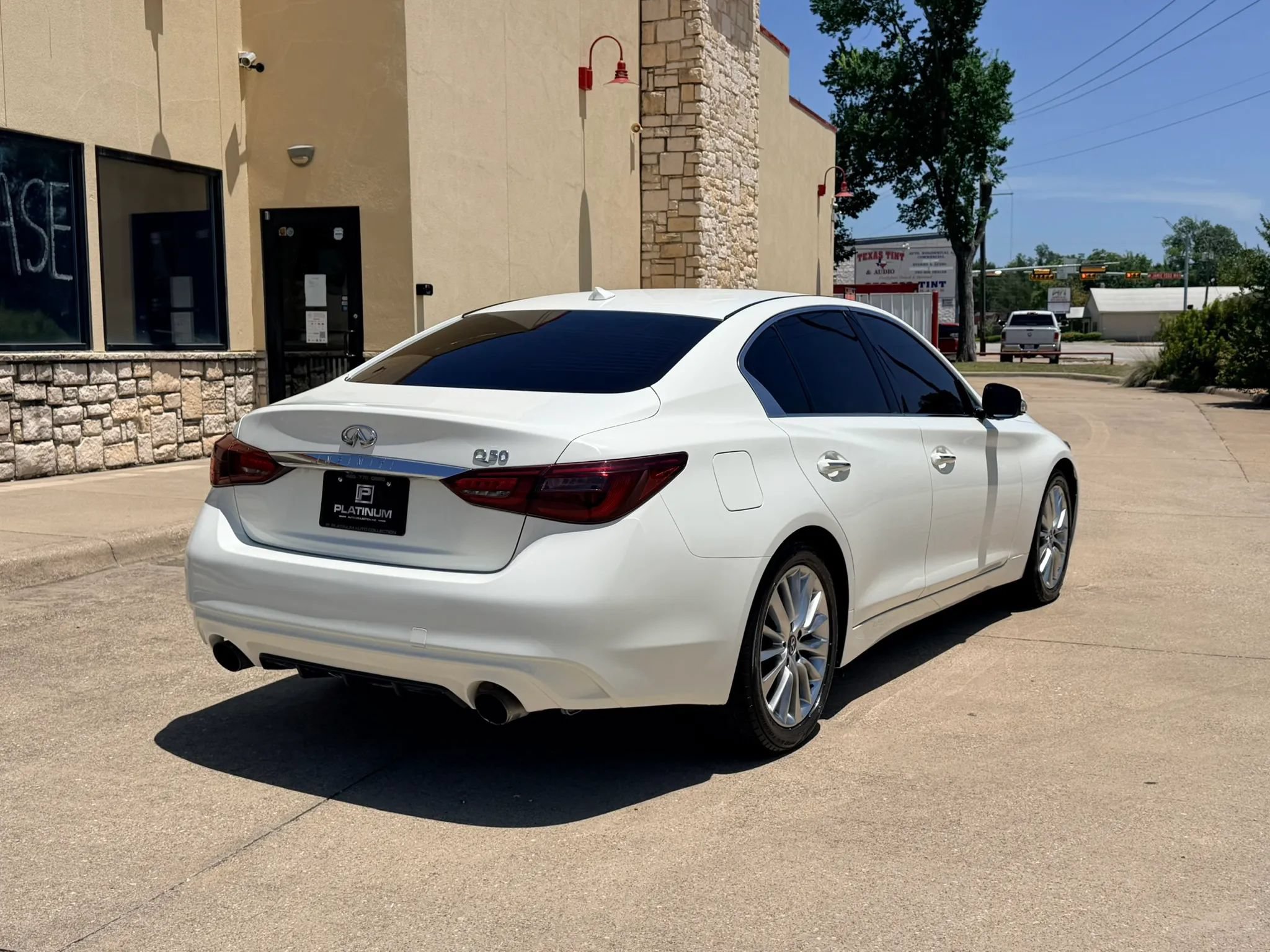 Used 2020 INFINITI Q50 Luxe RWD image 5