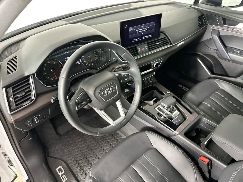 Used 2021 Audi Q5 2.0T Premium AWD/4WD image 2