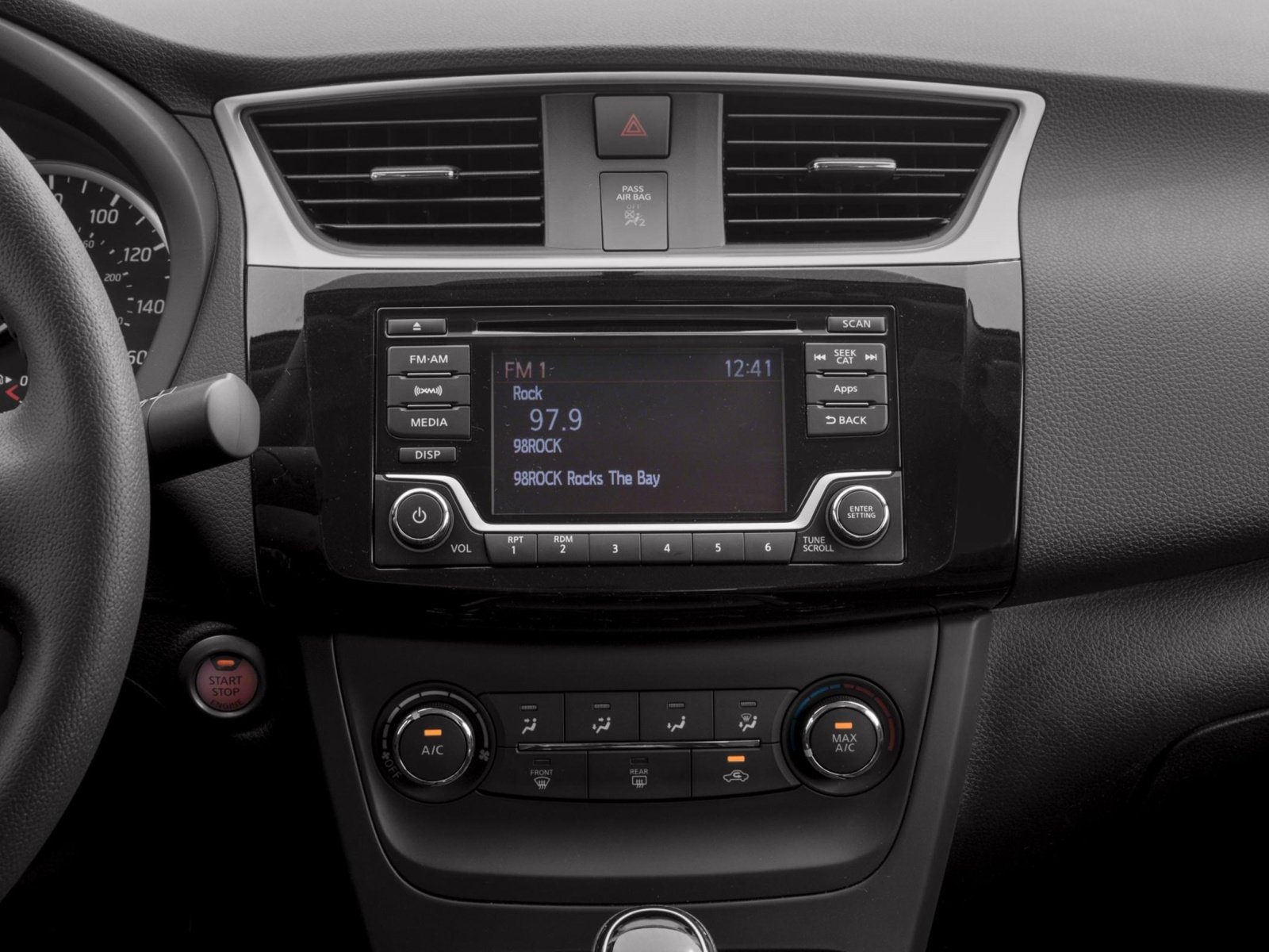 Used 2018 Nissan Sentra SV FWD image 7
