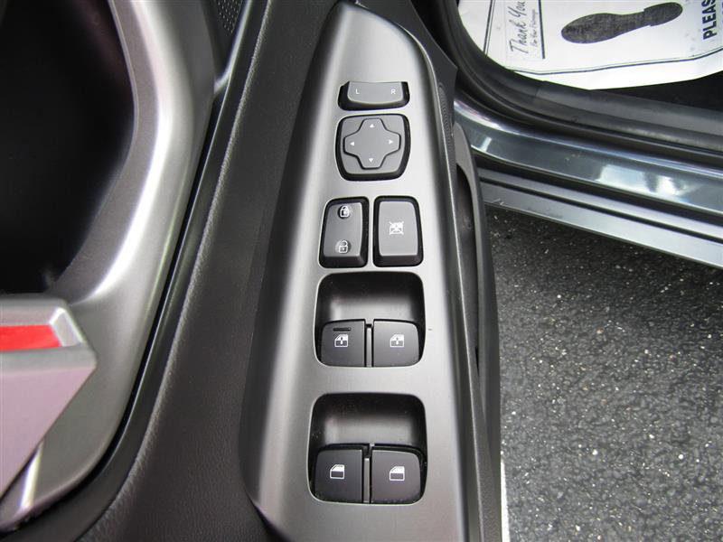 Used 2021 Hyundai Kona Limited image 10