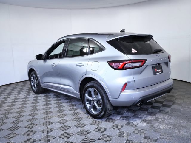 Certified 2023 Ford Escape ST-Line w/ Tech Pack #1 AWD/4WD image 6