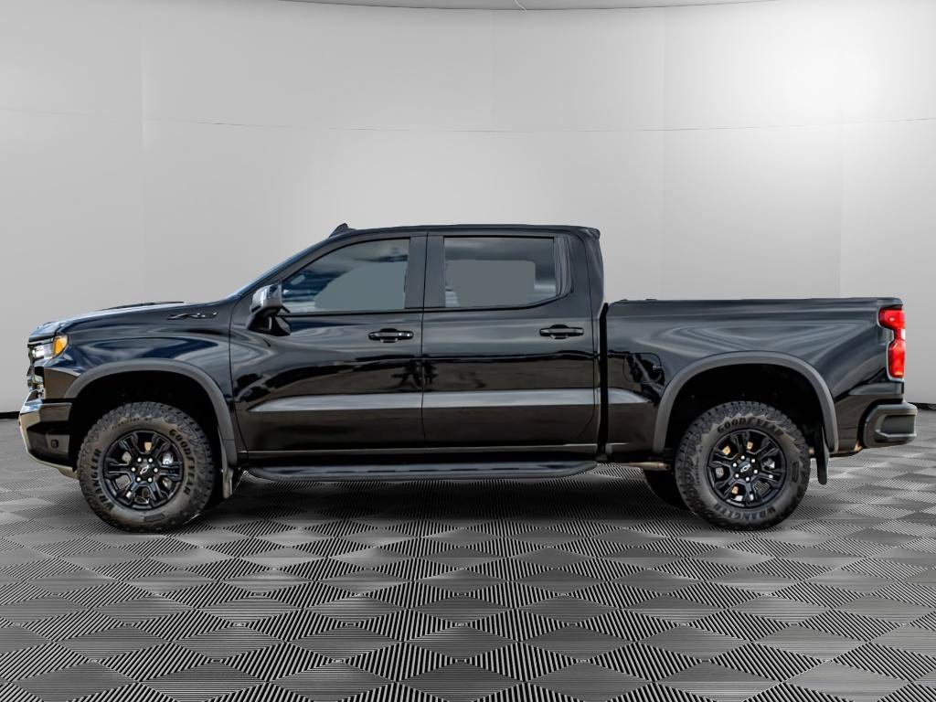 Used 2025 Chevrolet Silverado 1500 ZR2 w/ Technology Package AWD/4WD image 4