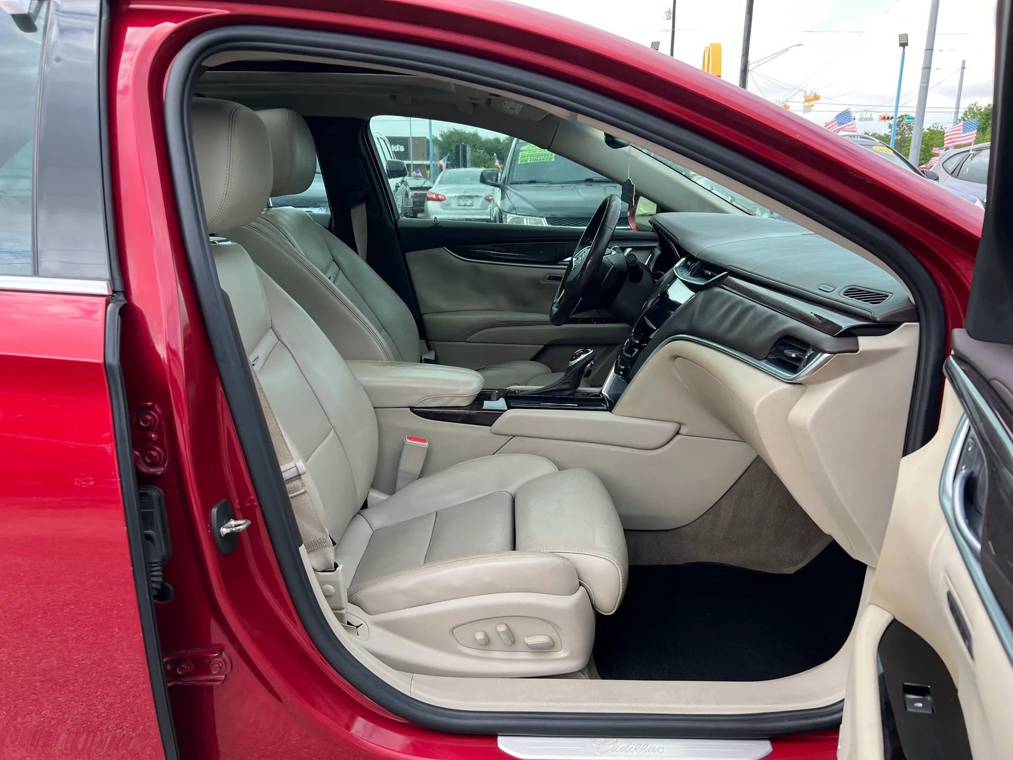 Used 2014 Cadillac XTS Premium FWD image 11