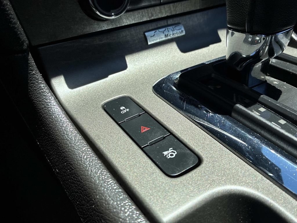 Used 2013 Ford Mustang Premium RWD image 28