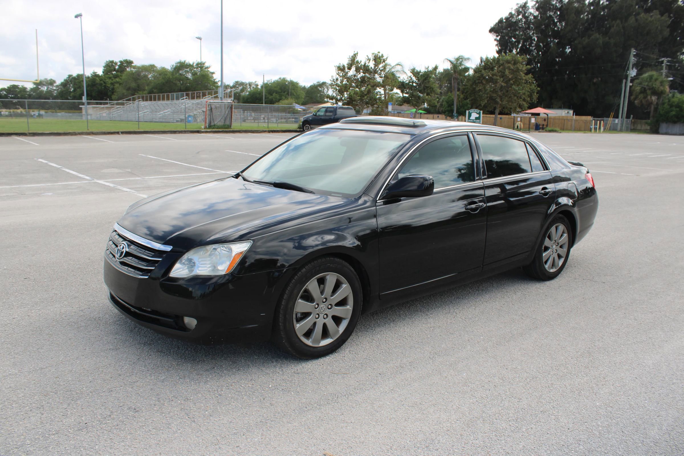 Used 2006 Toyota Avalon Touring FWD image 5