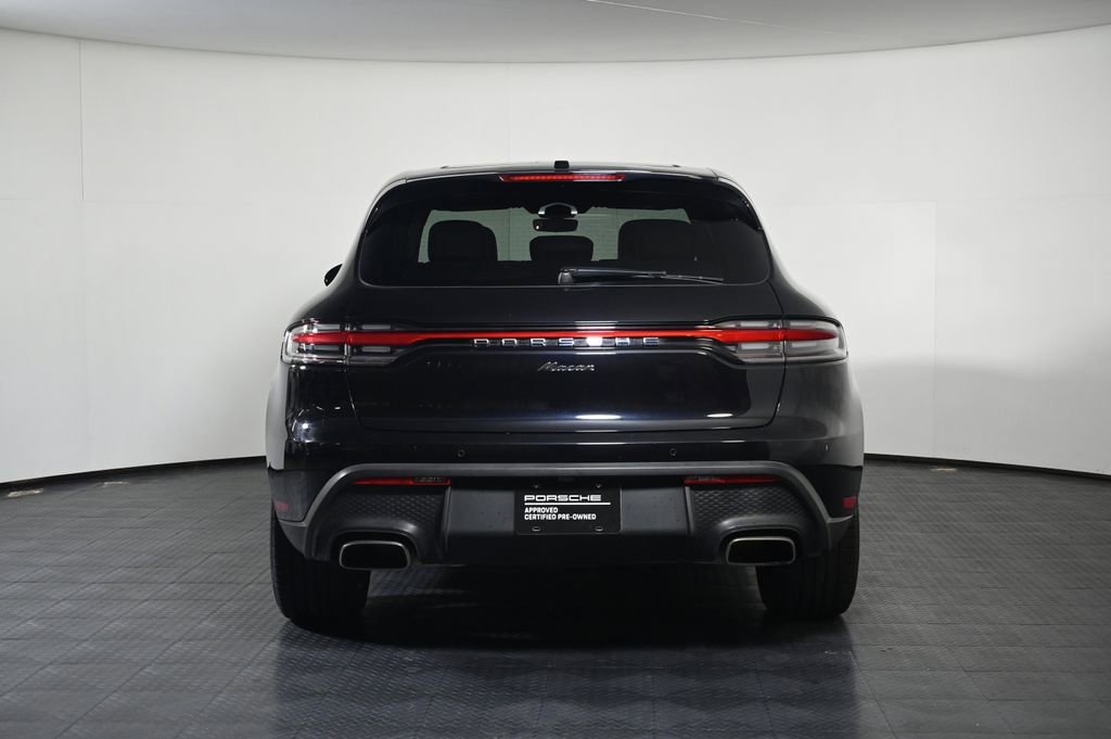 Certified 2022 Porsche Macan AWD/4WD image 6
