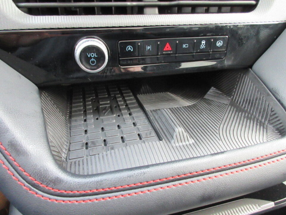 Used 2025 Ford Explorer ST-Line w/ Premium Package image 29