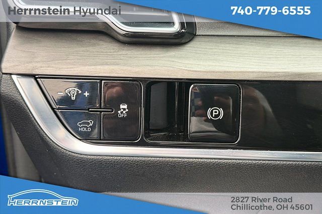 Used 2024 Kia Sportage X-Line w/ X-Line Premium Package image 16