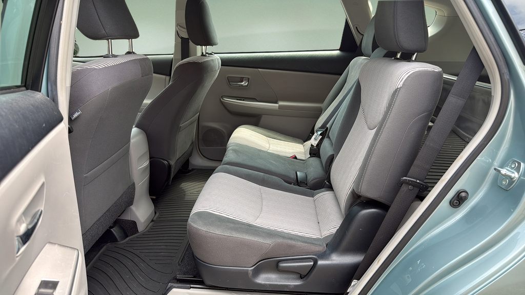 Used 2016 Toyota Prius V Three FWD image 15