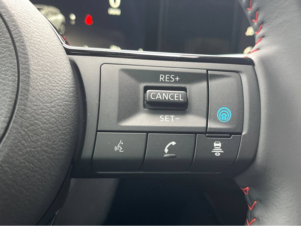 New 2025 Nissan Kicks SR FWD image 21