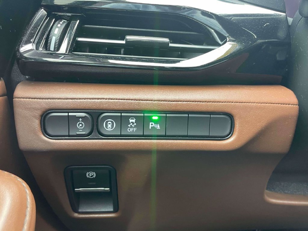 Used 2023 Acura MDX w/ Technology Package AWD/4WD image 20