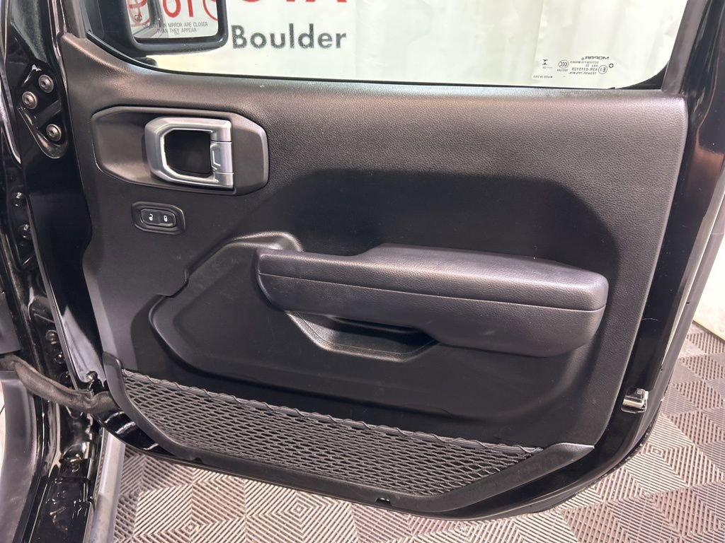 Used 2023 Jeep Wrangler Unlimited Rubicon w/ Cold Weather Group image 9