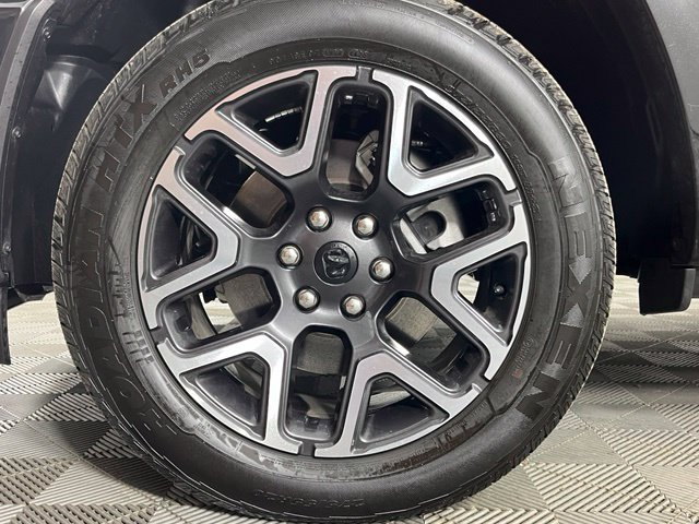 Used 2026 RAM 1500 Laramie w/ Advanced Safety Group II AWD/4WD image 12