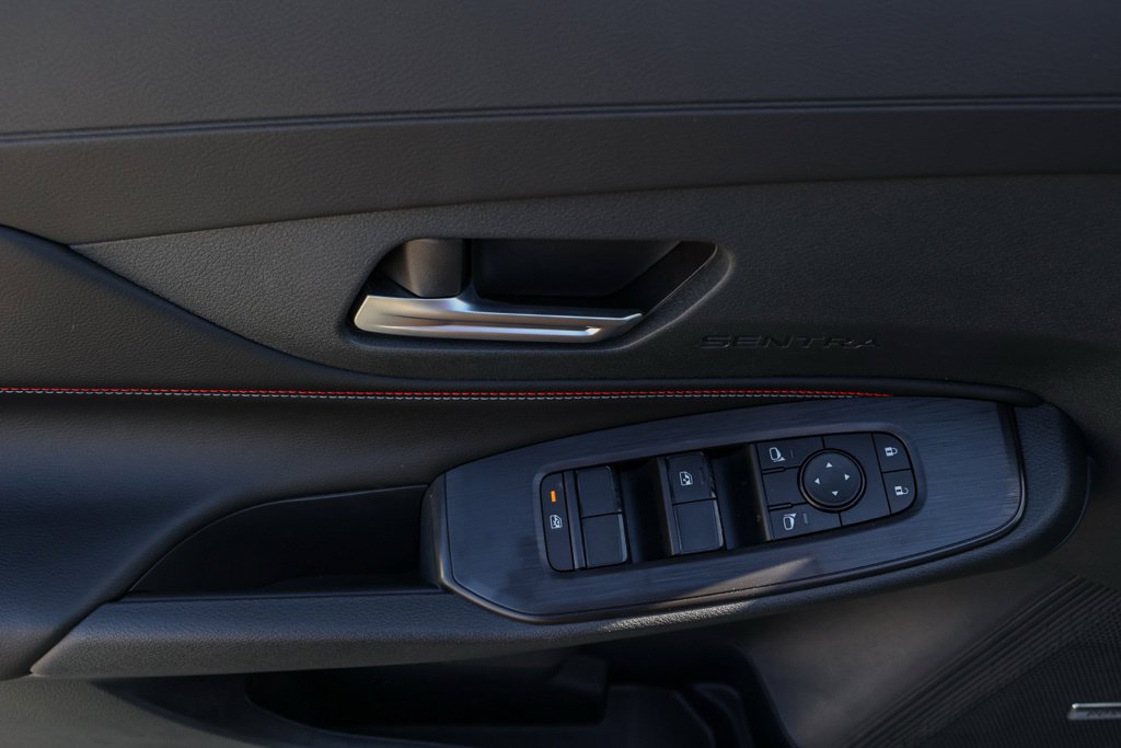 New 2027 Nissan Sentra SR FWD image 24