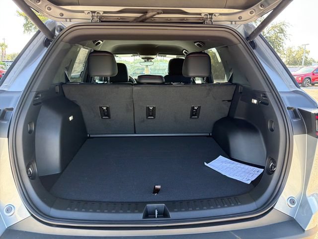 New 2027 Chevrolet Equinox RS w/ Safety and Technology Package FWD image 11