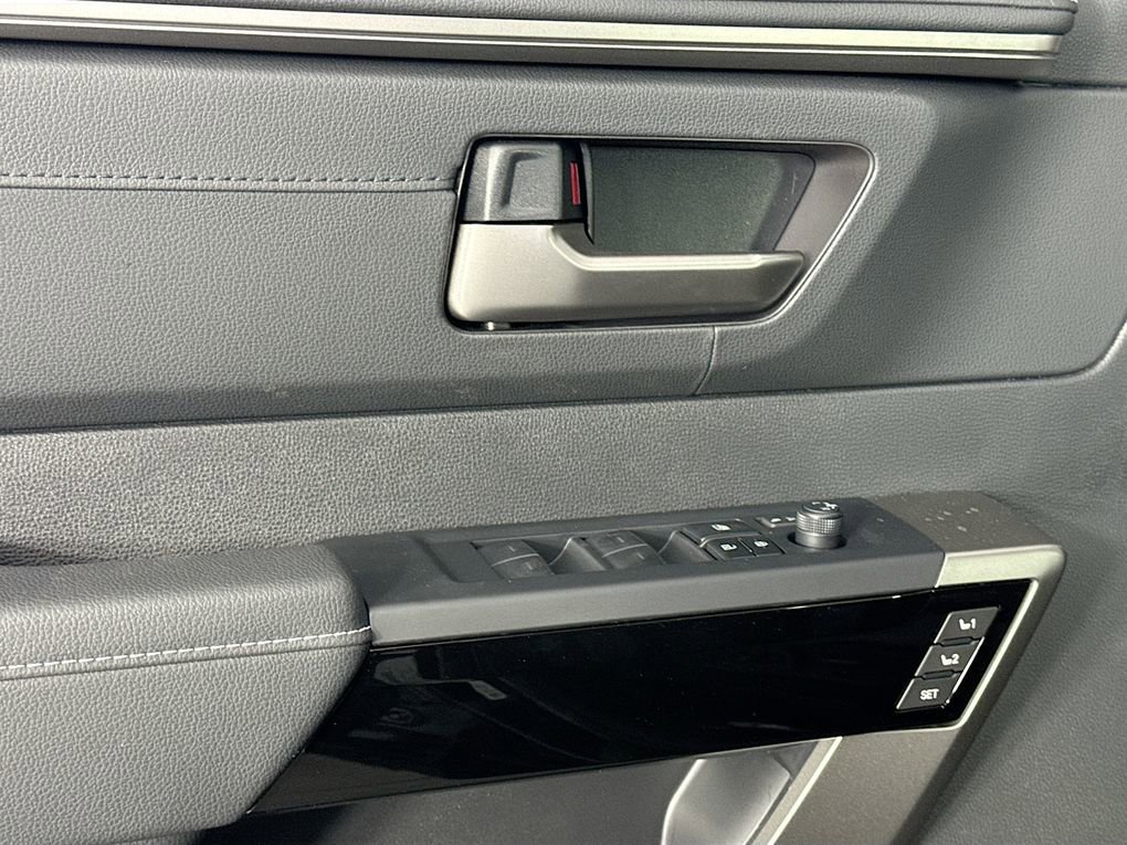New 2026 Toyota Tundra Limited AWD/4WD image 22