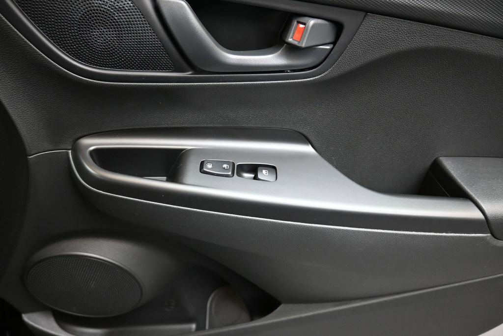 Certified 2023 Hyundai Kona SEL FWD image 11