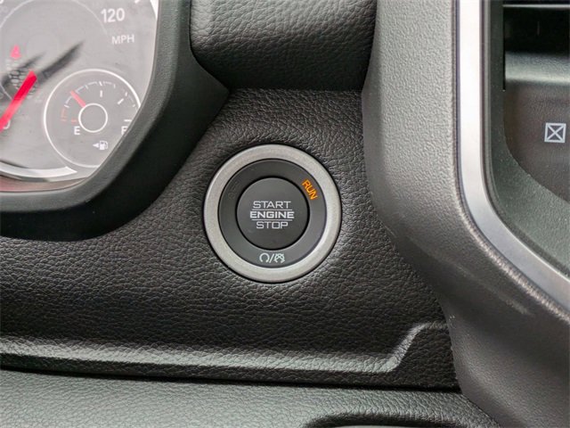 New 2026 RAM 1500 4x4 Crew Cab image 21