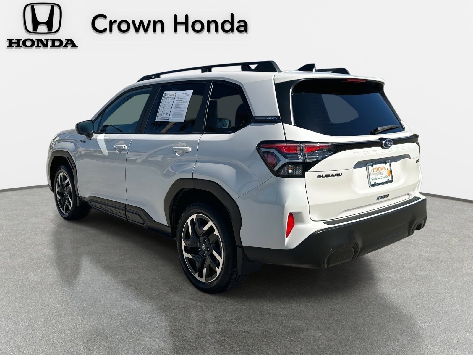 Used 2025 Subaru Forester Premium w/ Protection Package (1PH) image 5