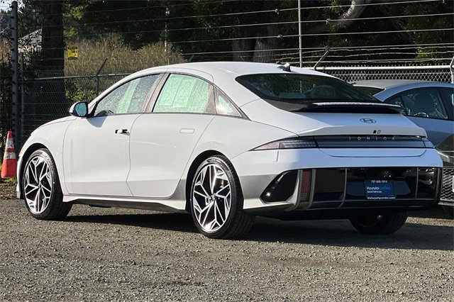 Certified 2025 Hyundai Ioniq 6 SEL image 9