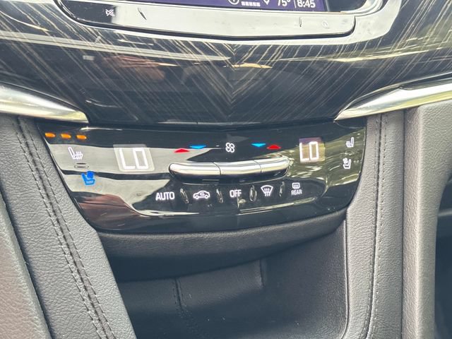 Used 2022 Cadillac XT6 Premium Luxury FWD image 27