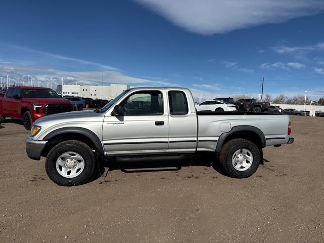 Used 2004 Toyota Tacoma PreRunner image 2