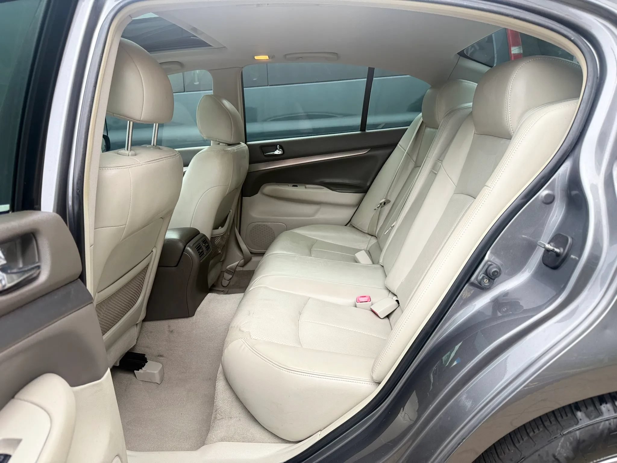 Used 2012 INFINITI G37 Journey w/ Premium Pkg RWD image 30