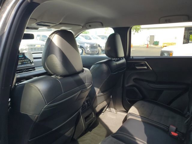 Used 2024 Mitsubishi Outlander SE AWD/4WD image 9