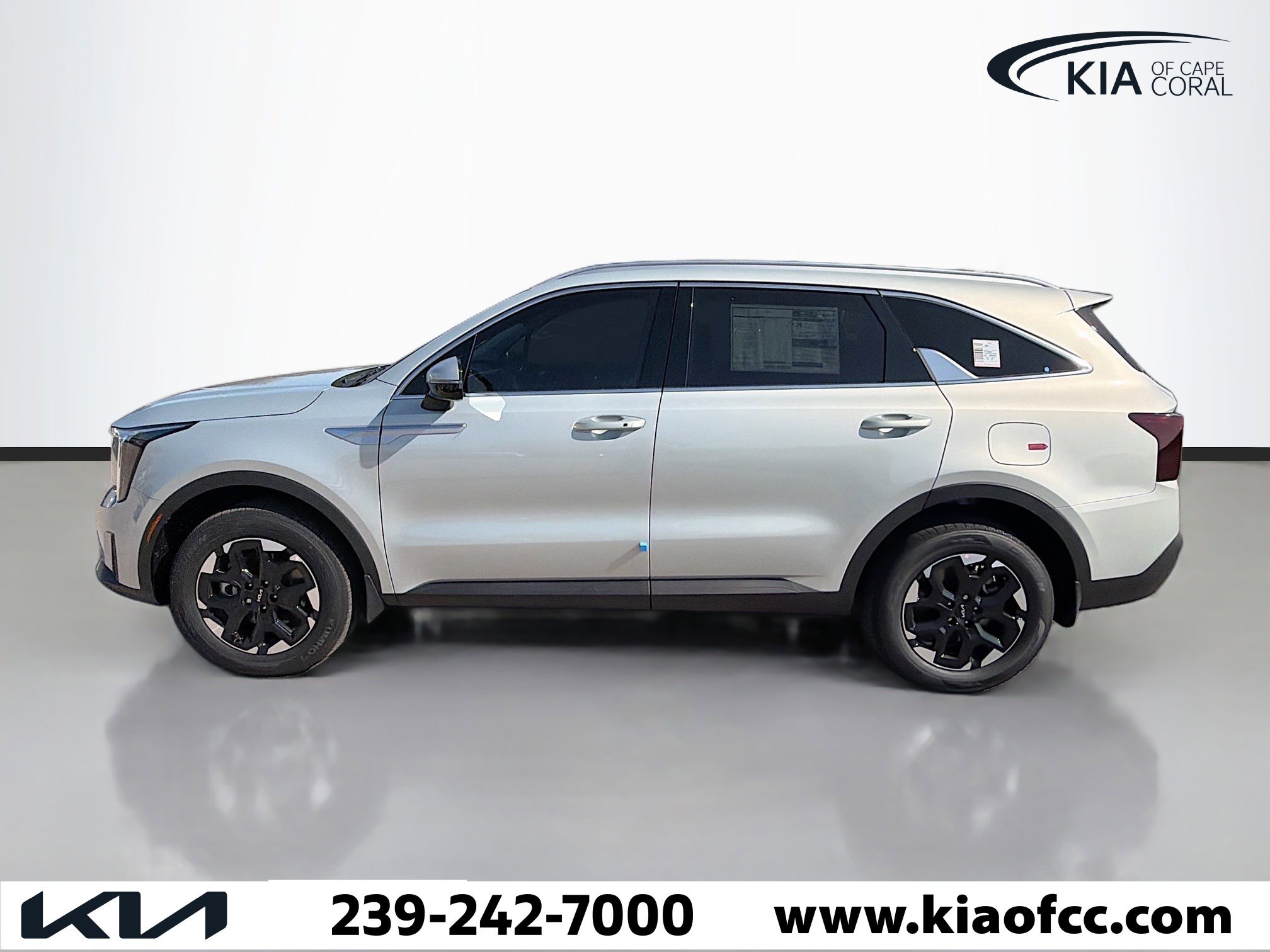 New 2026 Kia Sorento S image 2