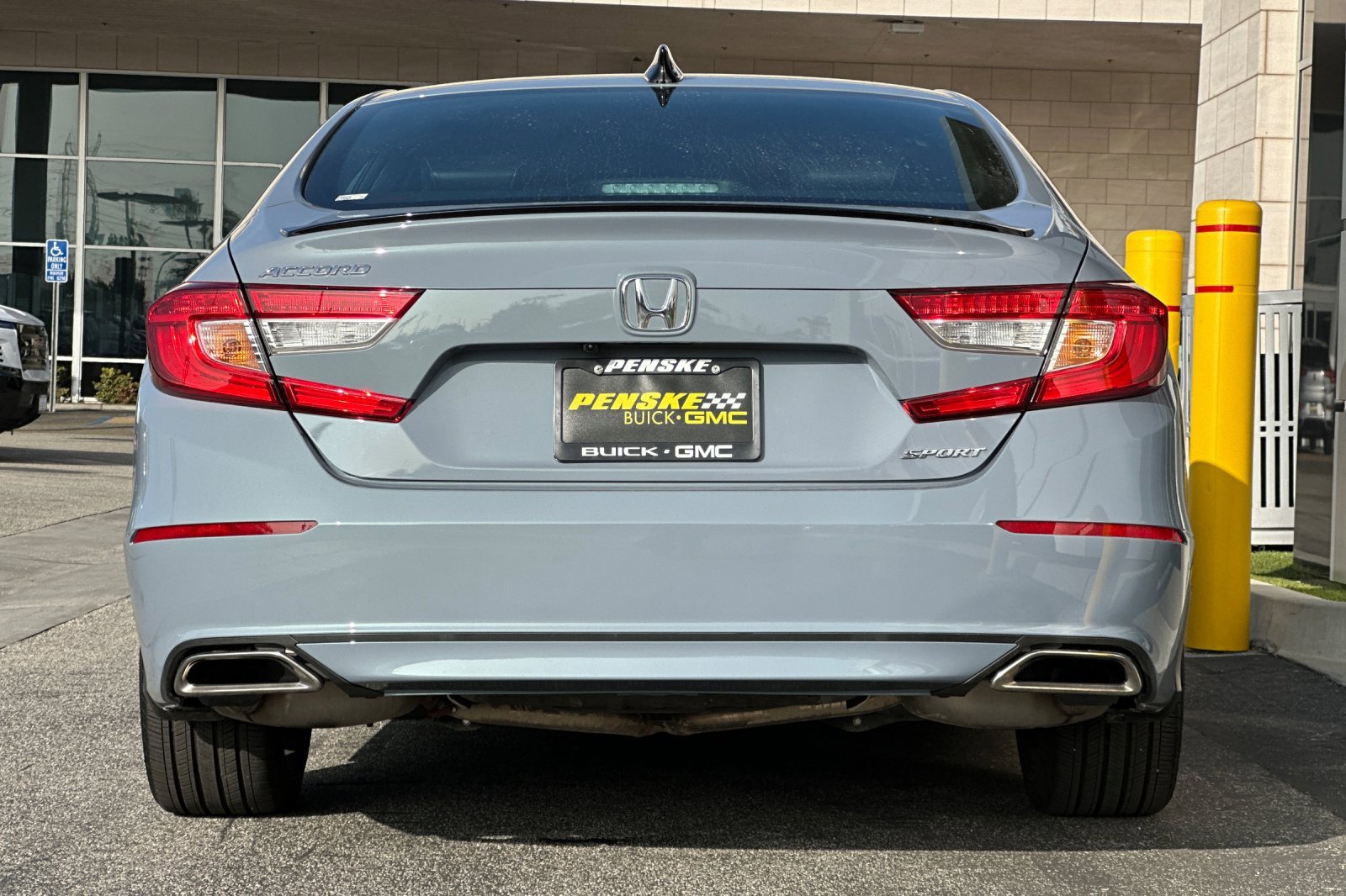 Used 2022 Honda Accord Sport image 5