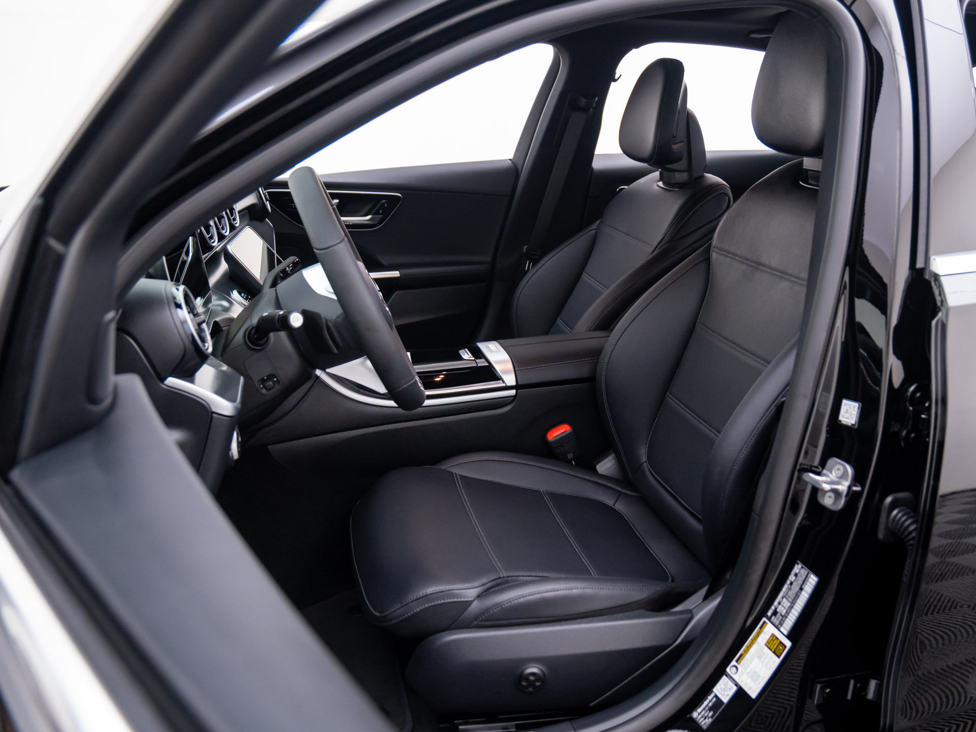 New 2026 Mercedes-Benz C 300 4MATIC Sedan image 13