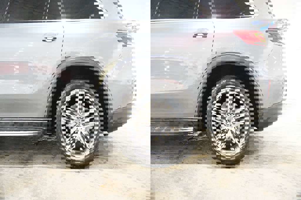 Used 2020 Mercedes-Benz GLS 450 4MATIC image 7