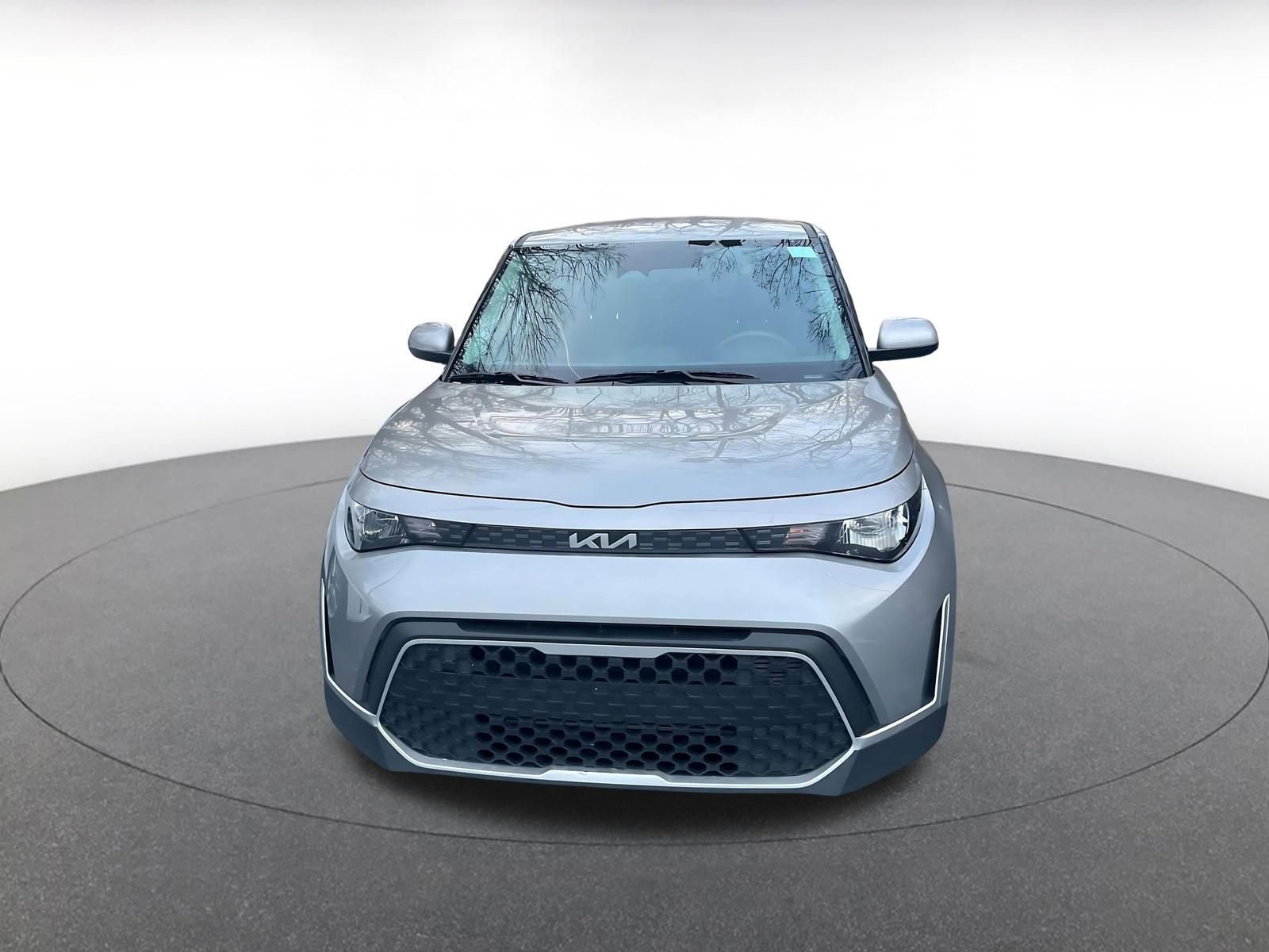 Used 2025 Kia Soul LX w/ LX Technology Package image 8