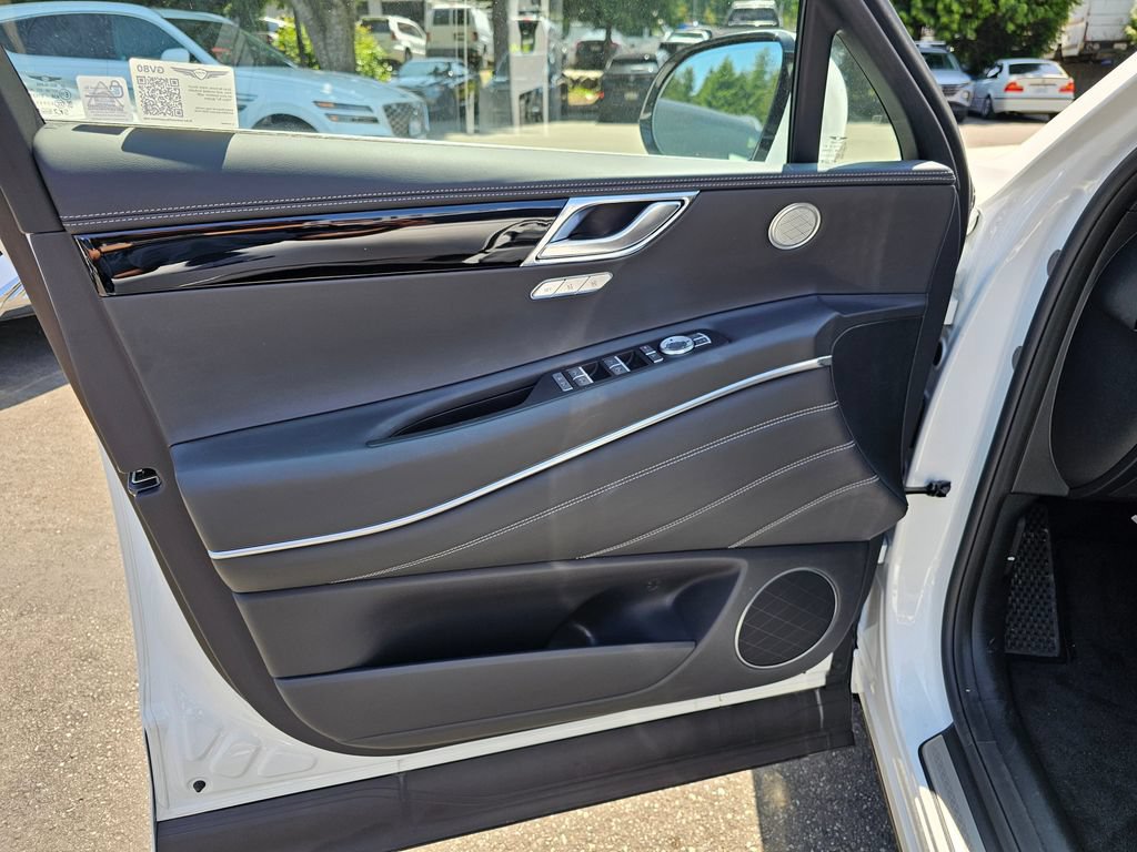 Used 2025 Genesis GV80 2.5T Standard AWD/4WD image 21