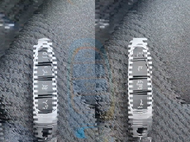 Used 2021 Hyundai Santa Fe SEL w/ Cargo Package FWD image 28