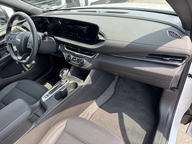 Used 2026 Buick Envista Preferred FWD image 17