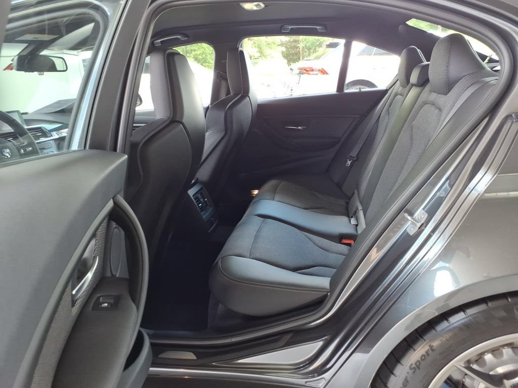 Used 2015 BMW M3 RWD image 21