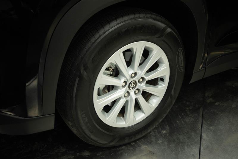 Used 2026 Toyota Grand Highlander AWD image 4