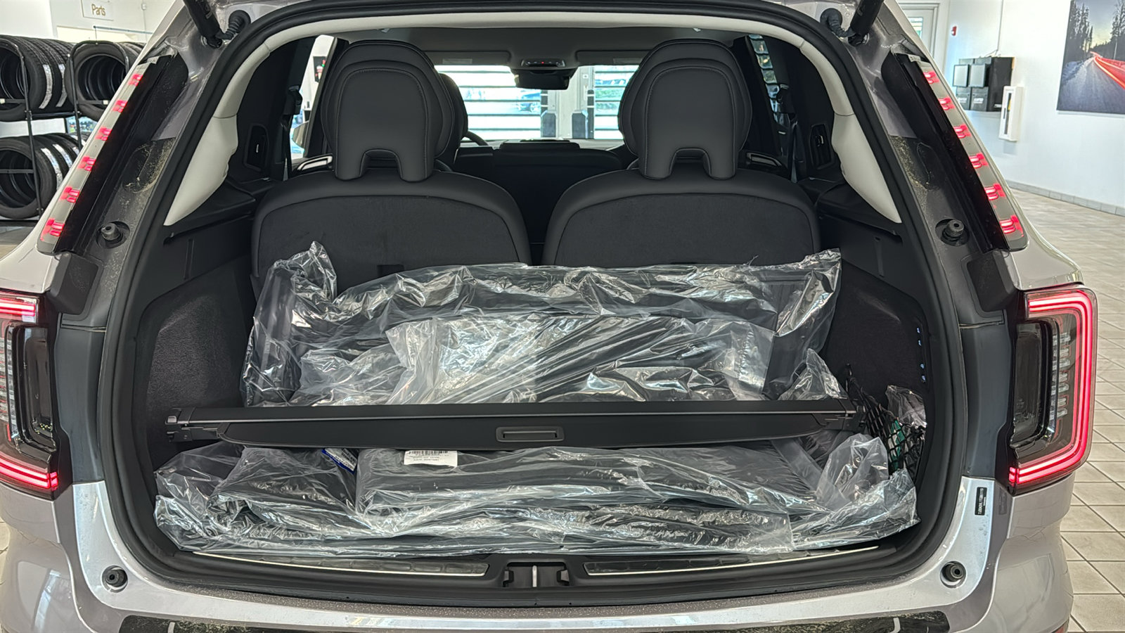 New 2026 Volvo EX90 Ultra AWD/4WD image 32