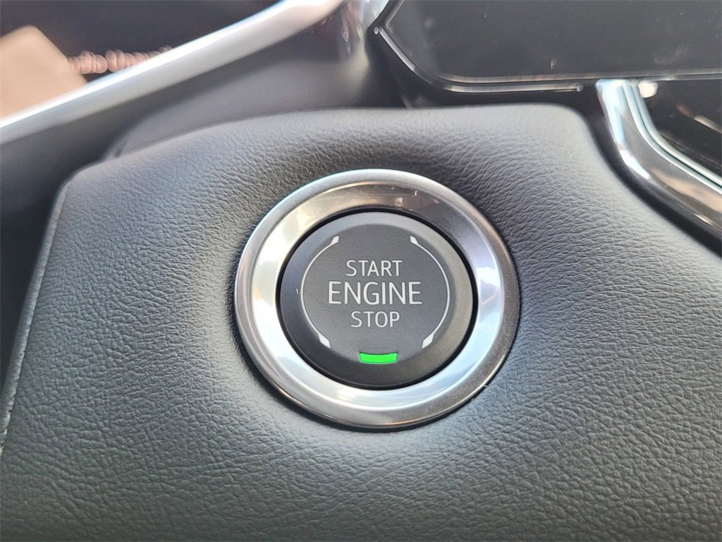 New 2026 GMC Canyon Elevation w/ Technology Package image 19