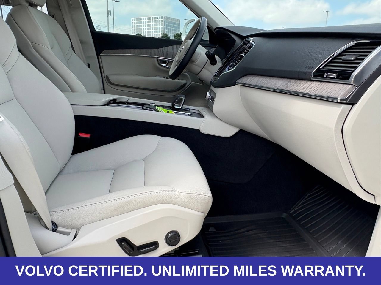 Certified 2024 Volvo XC90 T8 Plus w/ Protection Package AWD/4WD image 36