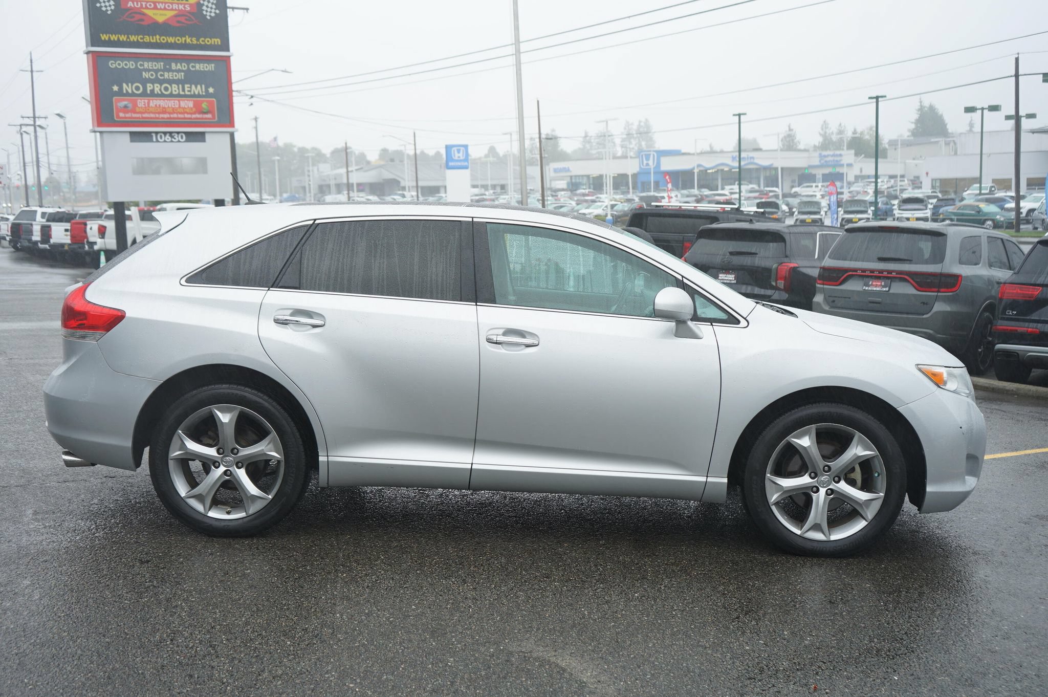 Used 2011 Toyota Venza AWD w/ Premium Pkg #2 image 6
