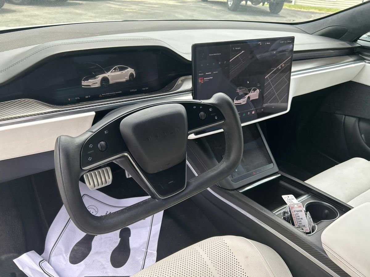Used 2022 Tesla Model S Plaid AWD/4WD image 8