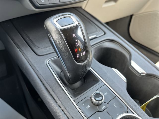 Used 2019 Cadillac XT4 Luxury w/ Cold Weather Package AWD/4WD image 23