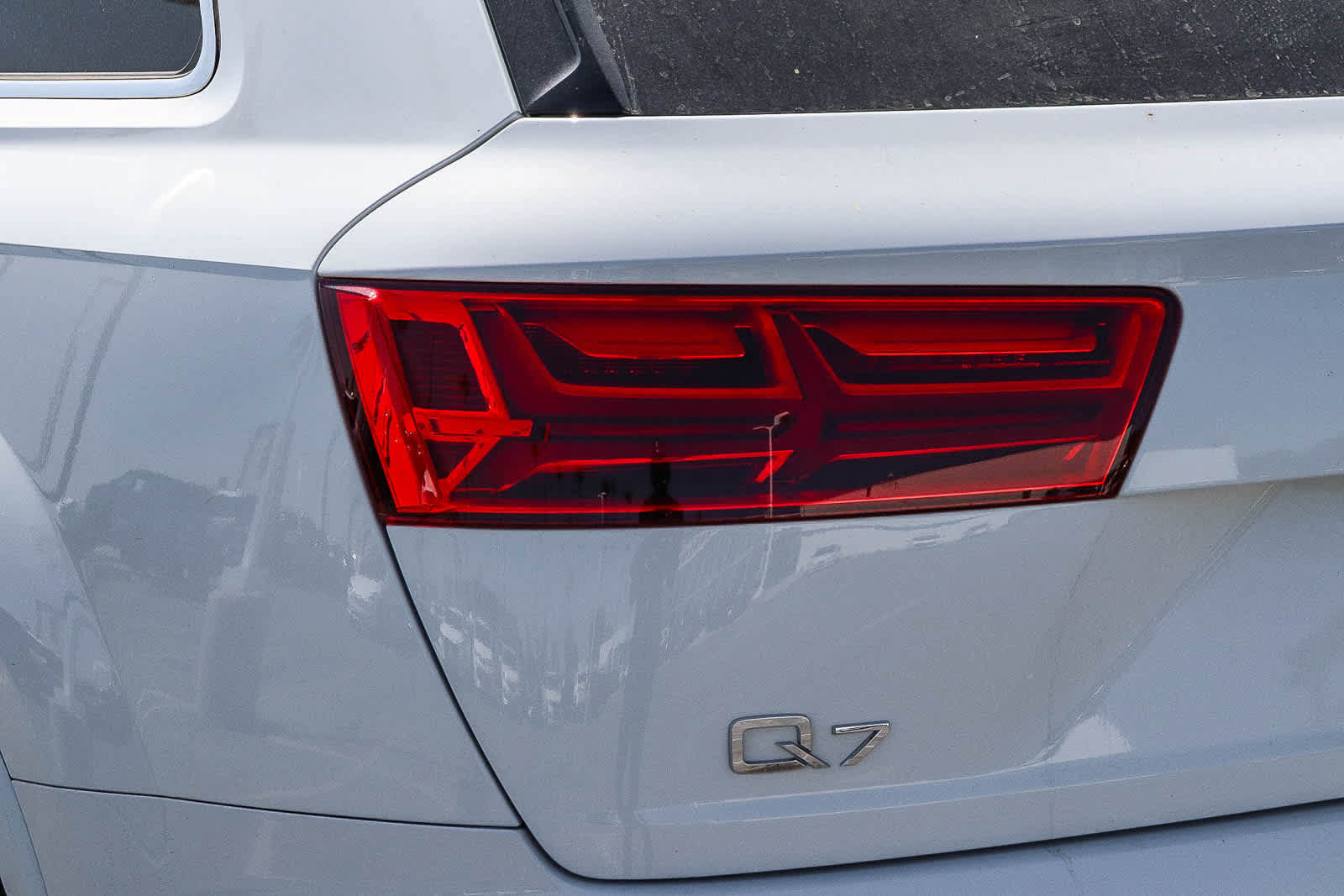 Used 2018 Audi Q7 3.0T Prestige w/ Prestige Package AWD/4WD image 7